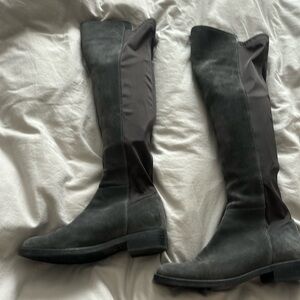 Knee high grey suede stretchy boots